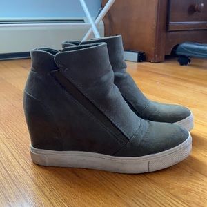 Steve Madden booties